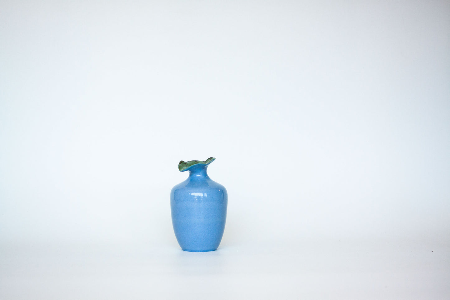 Small Floating Lily Pad Vase