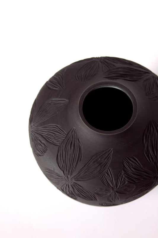 Black Floral Vase
