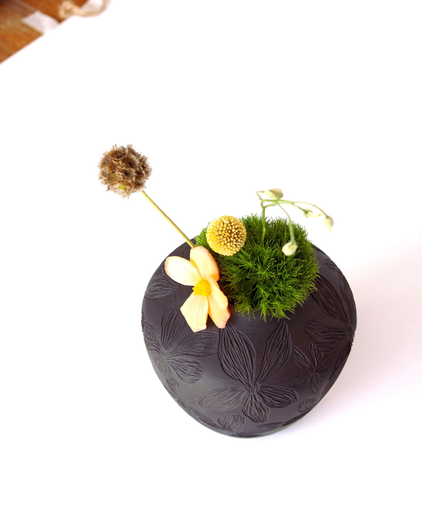Black Floral Vase