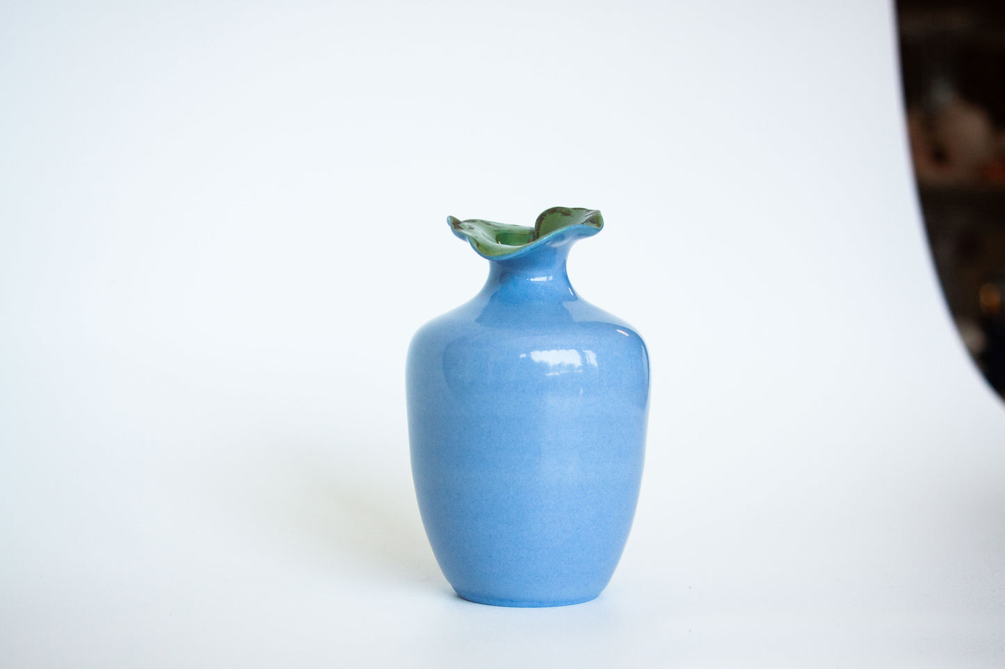 Small Floating Lily Pad Vase