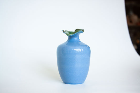 Small Floating Lily Pad Vase